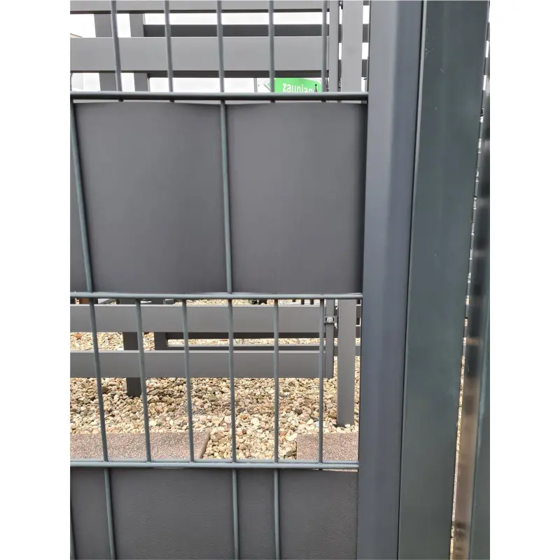 mazufix-sichtschutz-klemmleisten-4er-set-mit-14-klemmboecke-passend-fuer-1-torfluegel-oder-doppelstabzaun-staerken-8-6-8-mm-anthrazit-ral-7016.webp mazufix-sichtschutz-klemmleisten-4er-set-mit-14-klemmboecke-passend-fuer-1-torfluegel-oder-doppelstabzaun-staerken-8-6-8-mm-anthrazit-ral-7016.webp